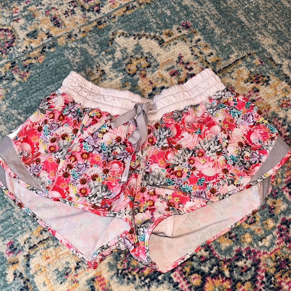 Lululemon Hotty Hot Shorts